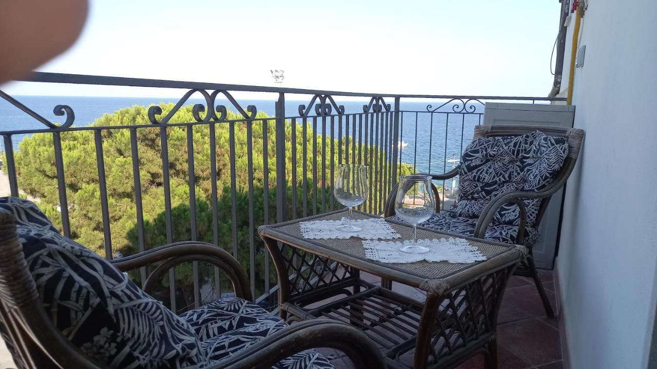 Le Spiagge Bed and Breakfast Letojanni Εξωτερικό φωτογραφία