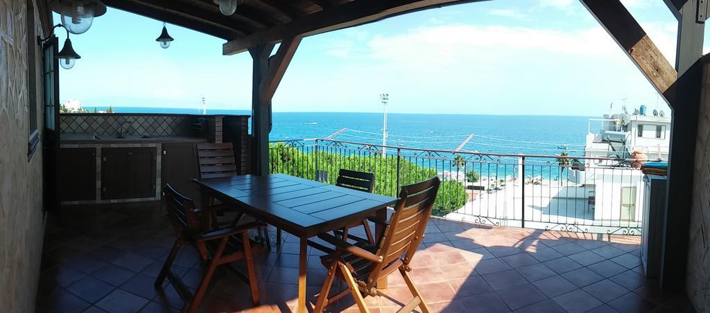 Le Spiagge Bed and Breakfast Letojanni Εξωτερικό φωτογραφία